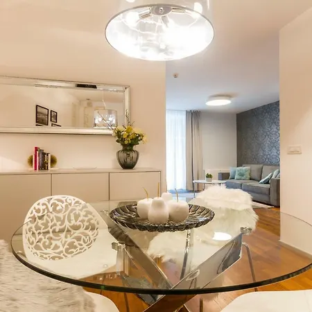 Apartment Lux By Locap Group