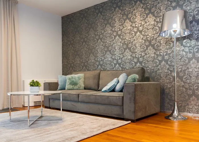 Lux By Locap Group 公寓